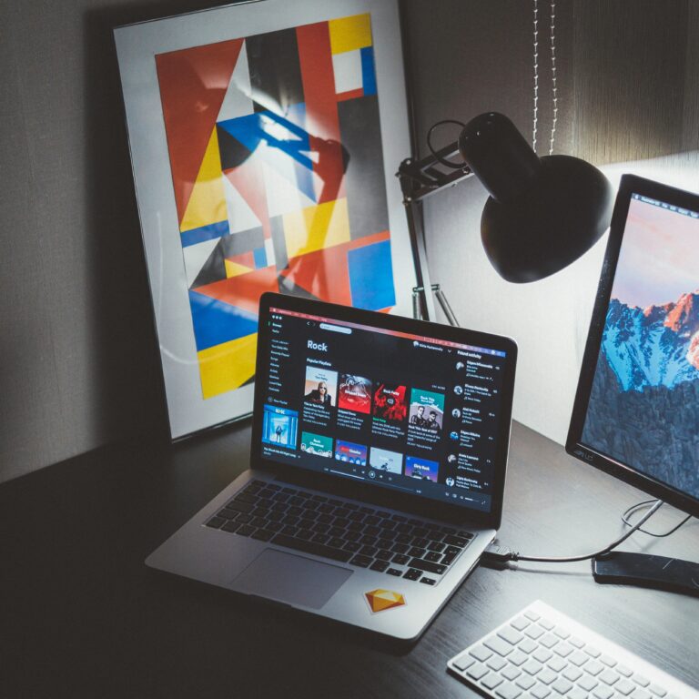 nikita-kachanovsky-g-YiX8ynmnY-unsplash